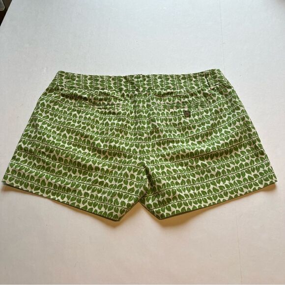J. Crew Women's City Fit Shorts Cotton Size 10 Green/Cream Leaves - Picture 2 of 6